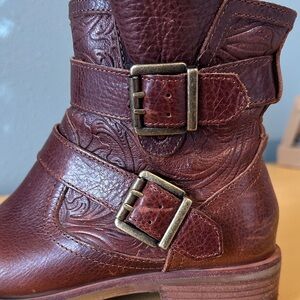 Sofft Brinson Rich Brown Leather zip up Ankle Booties size 7.5